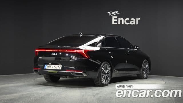 Kia K8 Signature, 2023 2