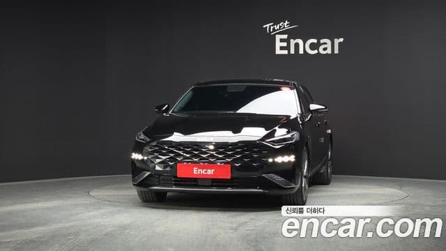 Kia K8 Signature, 2023 3