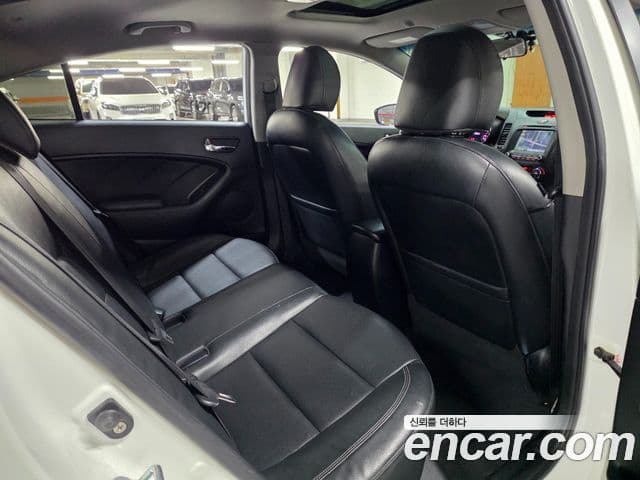 Kia K3 Noblesse, 2013 13