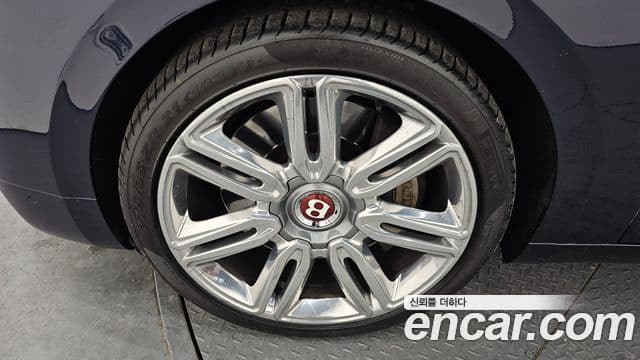 Bentley Flying Spur 2세대, 2018 все фото