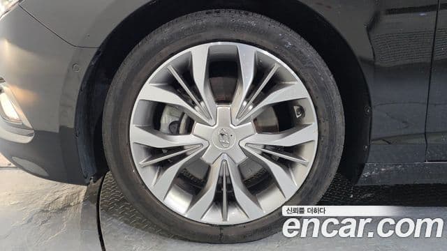 Hyundai LF Sonata Exclusive, 2015 все фото