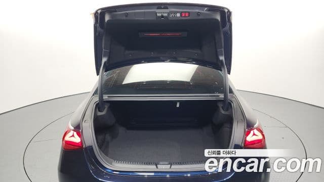 Mercedes-Benz E-класс W214 Exclusive, 2024 20