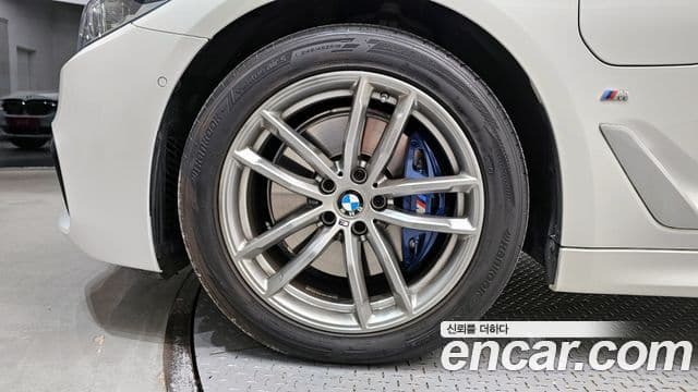 BMW 5시리즈 (G30) 530e M Sport, 2020 все фото