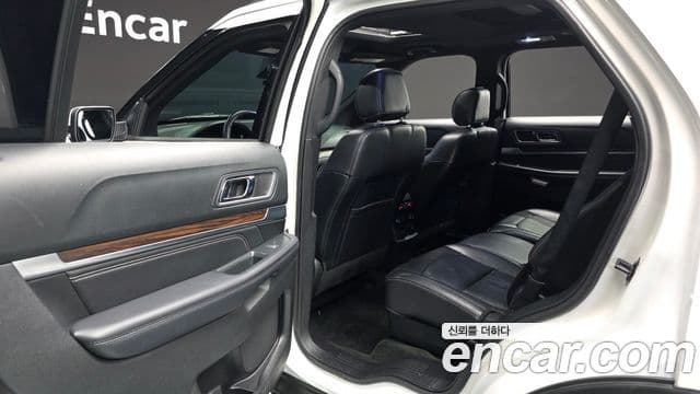 Ford Explorer 5세대, 2017 12