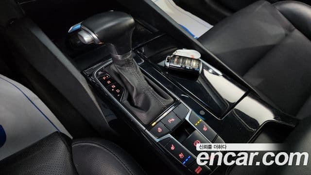 Kia All New K7 Prestige, 2016 9