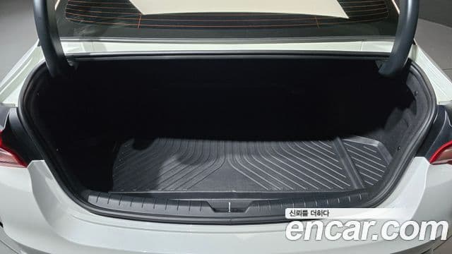 Kia K5 3세대 Signature, 2021 20