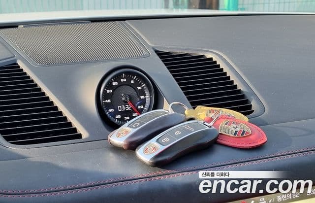 Porsche Cayenne (PO536), 2020 17