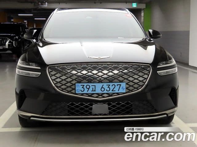 Genesis electrified GV70 e-AWD, 2022 1