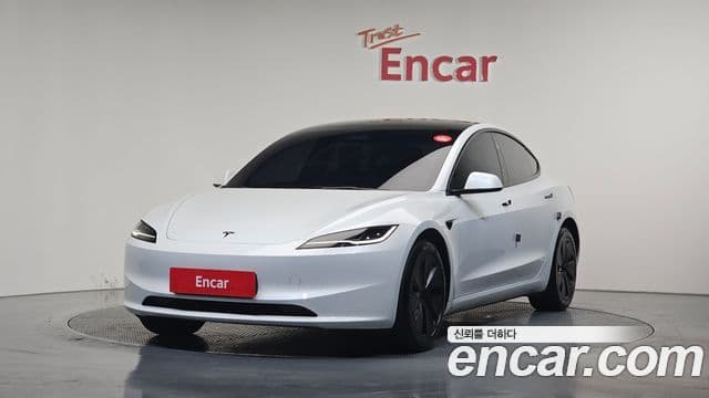 Tesla модель 3, 2024 1