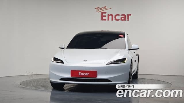 Tesla модель 3, 2024 3