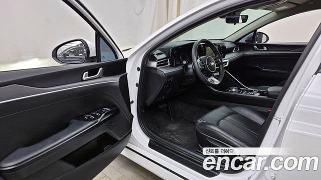 Kia K5 3세대 Trendy, 2021 10
