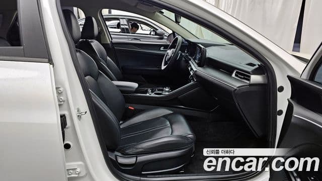 Kia K5 3세대 Trendy, 2021 11