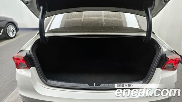 Kia K5 3세대 Trendy, 2021 20