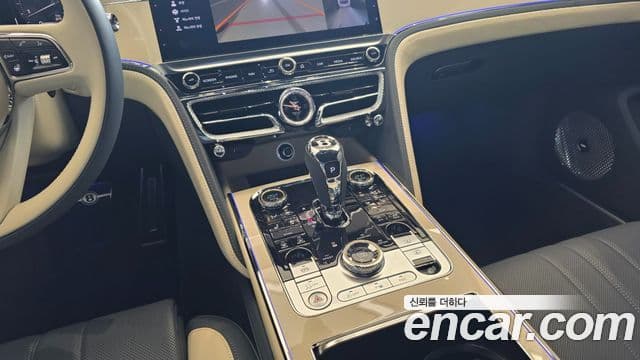 Bentley Flying Spur 3세대 4.0 S, 2024 11