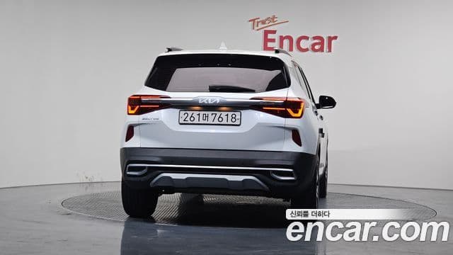 Kia Seltos Signature, 2022 4