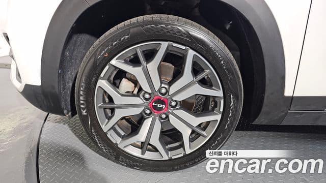 Kia Seltos Signature, 2022 все фото