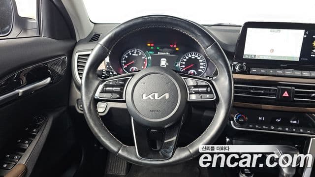 Kia Seltos Signature, 2022 13