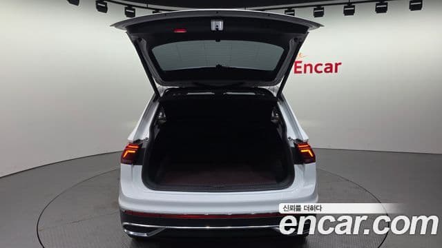 Volkswagen Tiguan 2세대 Prestige, 2023 20