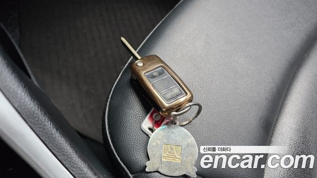 Hyundai YF Sonata LPI Deluxe, 2011 19