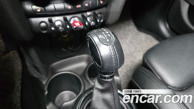 Mini Cooper D 3세대, 2016 9