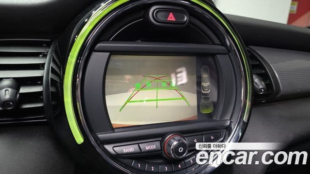 Mini Cooper D 3세대, 2016 14