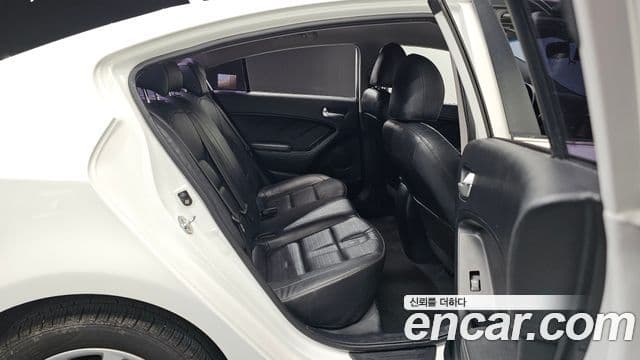 Kia The / новый New K3 Style, 2017 13