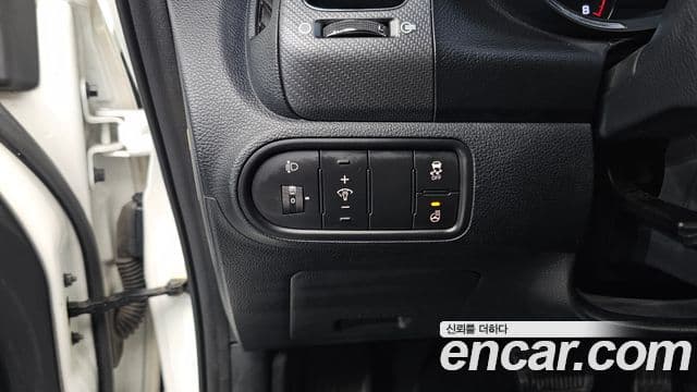 Kia The / новый New K3 Style, 2017 15