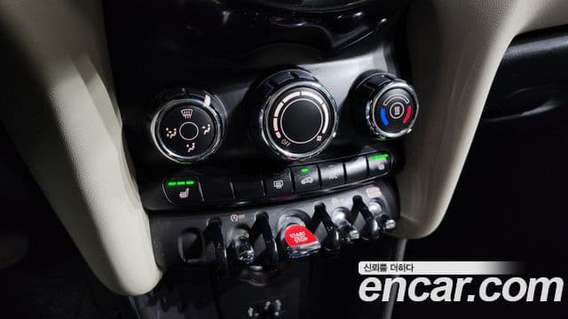 Mini Cooper 3세대, 2018 16