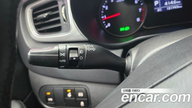 Kia All New Carens Prestige, 2014 16