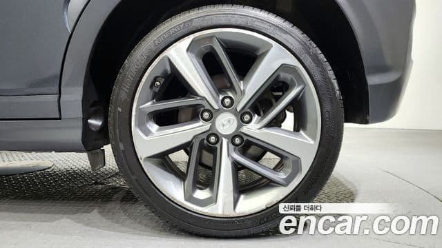 Hyundai Kona Modern Art, 2018 все фото