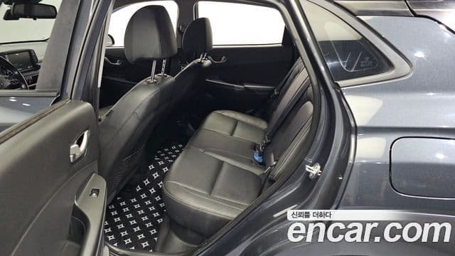 Hyundai Kona Modern Art, 2018 11