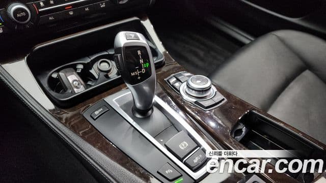 BMW 5시리즈 (F10), 2011 9