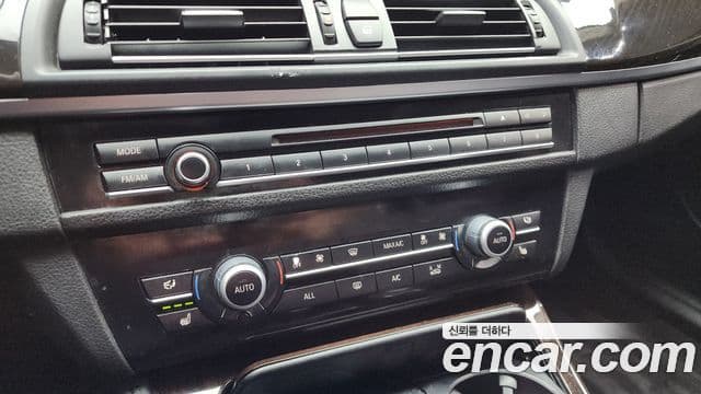 BMW 5시리즈 (F10), 2011 18