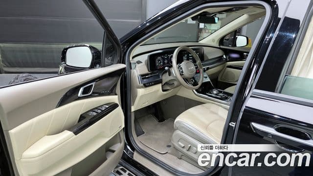 Kia Carnival 4세대 Signature, 2022 10