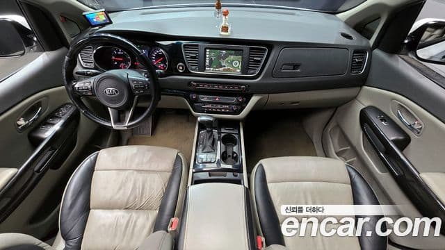 Kia All New Carnival VIP, 2018 7