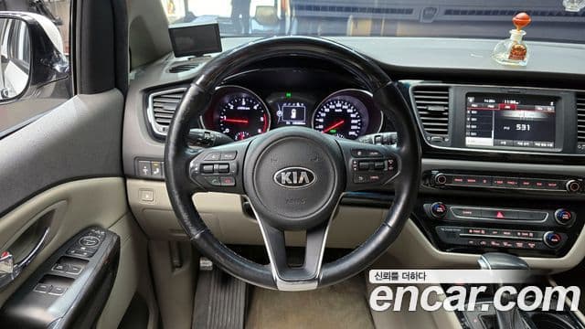 Kia All New Carnival VIP, 2018 13