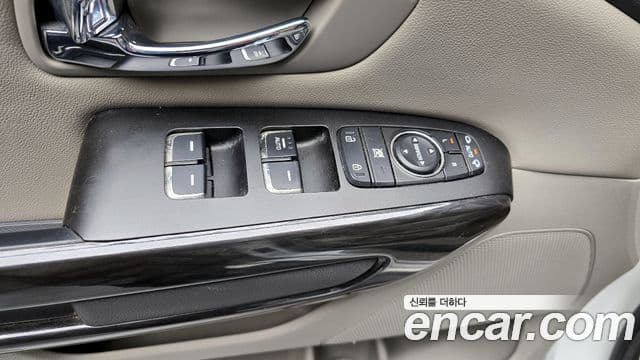 Kia All New Carnival VIP, 2018 17