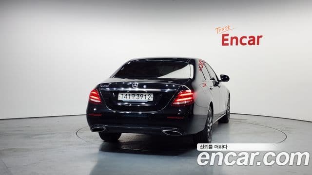 Mercedes-Benz E-класс W213 Avantgarde, 2020 4