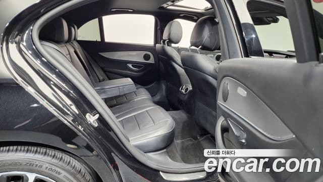 Mercedes-Benz E-класс W213 Avantgarde, 2020 12