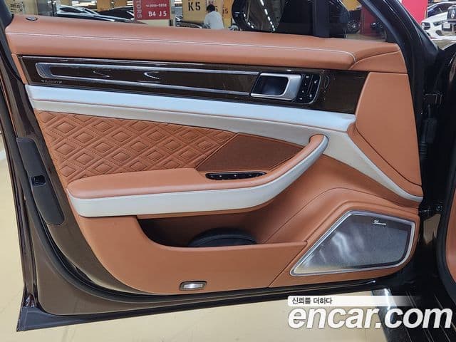 Porsche Panamera (971) 4.0 турбо Sport Turismo, 2018 8