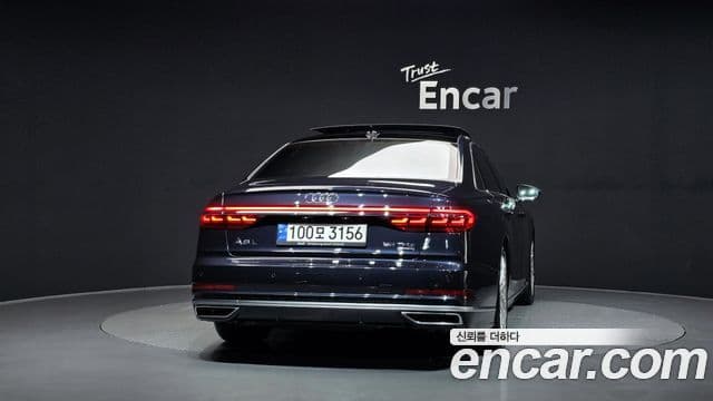 Audi A8 (D5) 55 TFSI Quattro LWB, 2020 4