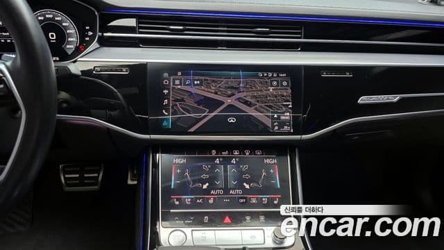 Audi A8 (D5) 55 TFSI Quattro LWB, 2020 16