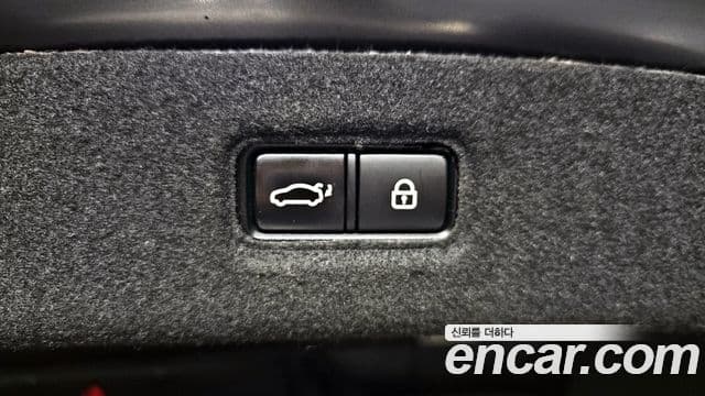 Genesis EQ900 Prestige, 2017 20