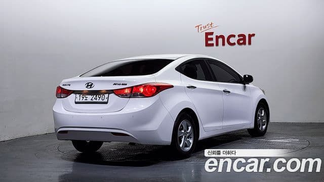 Hyundai Avante MD Luxury, 2012 2