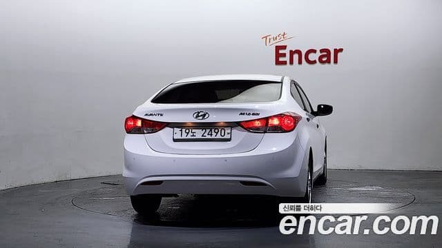 Hyundai Avante MD Luxury, 2012 4