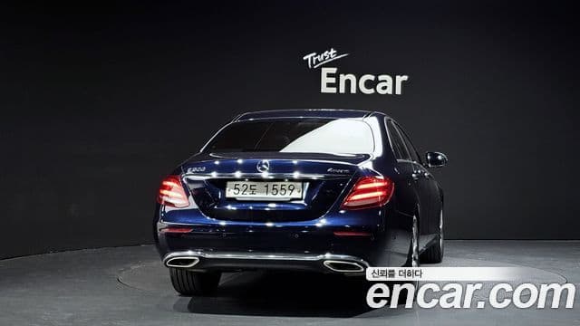 Mercedes-Benz E-класс W213 Avantgarde, 2019 4