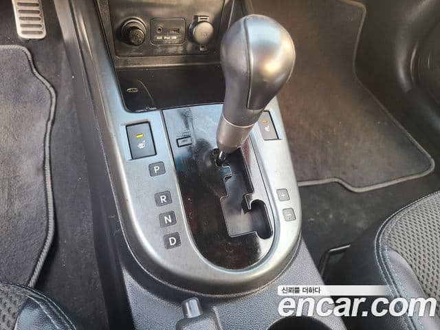 Kia Forte чёрный, 2010 9