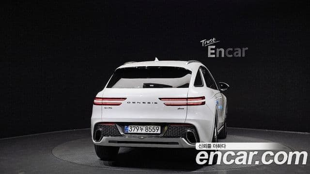 Genesis GV70, 2023 4