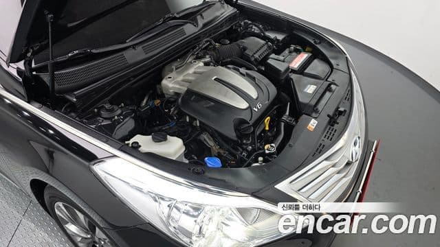Hyundai Grandeur HG Executive, 2012 6
