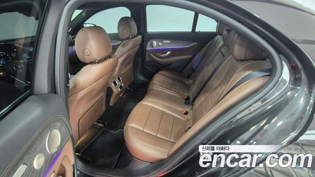 Mercedes-Benz E-класс W213 Avantgarde, 2022 10